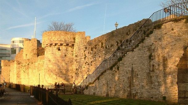 Городские Стены Саутгемптона в Англии