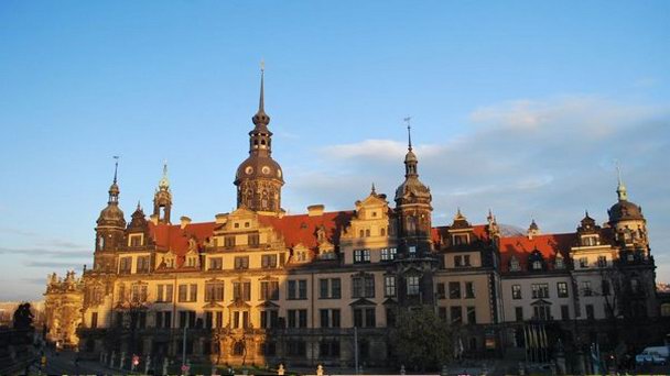 Музей «Грюнес Гевёльбе» в Дрездене Музей «Грюнес Гевёльбе» в Дрездене