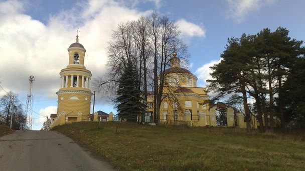 Никольская Церковь в селе Полтево