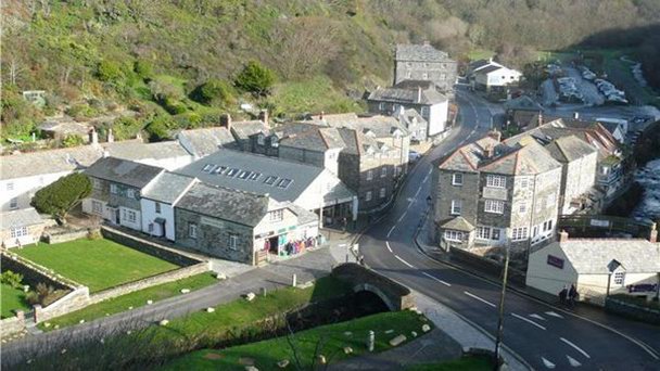 Деревушка Боскастл в Англии