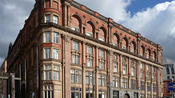 Здание Hanover Building в Англии