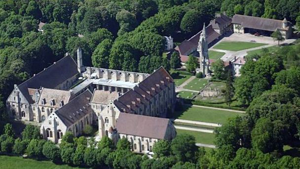 Аббатство Руйямон в Нормандии в Париже