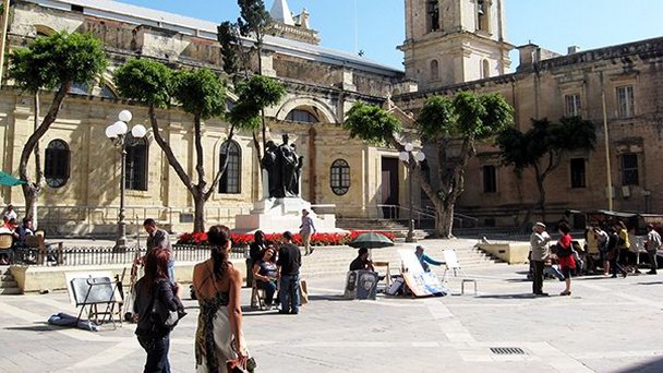 Площадь Великой осады в Валетте Площадь Великой осады в Валетте