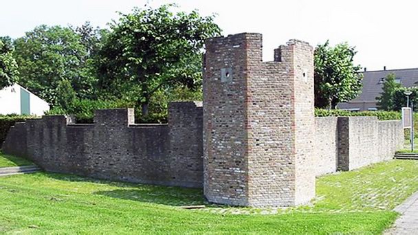 Замок Де Кеененбург в Дельфте