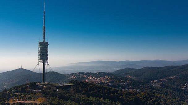 Башня Торре де Кольсерола в Барселоне