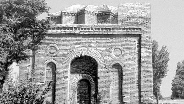 Мавзолей Айша-Биби в Алматы