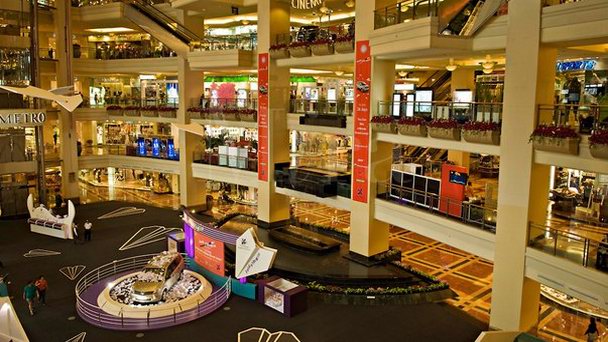 Торговый центр Mall Taman Anggrek на Яве