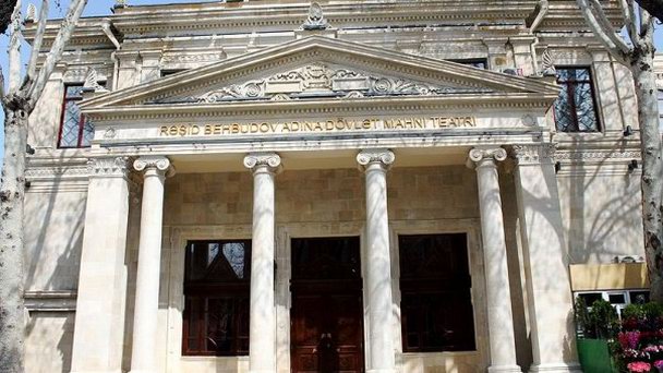 Азербайджанский Государственный Центр Песни им. Р.Бехбудова в Баку