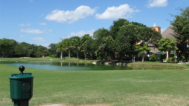 Гольф-клуб Playacar на п-ове Юкатан Гольф-клуб Playacar на п-ове Юкатан