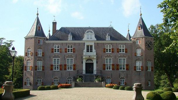 Замок Недерхорст в Амстердаме
