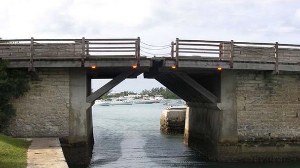 Мост Сомерсет в Саутгемптоне Мост Сомерсет в Саутгемптоне