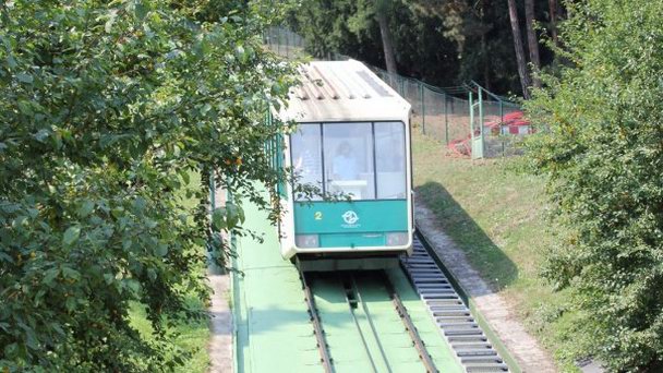 Фуникулёр на холм Петршин в Праге