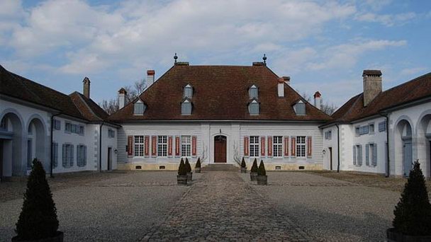 Замок Тчунзтеттен в Берне Замок Тчунзтеттен в Берне