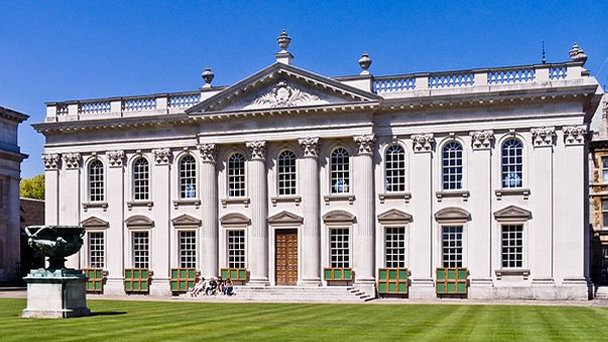 Дом Сената Кембриджского Университета в Англии