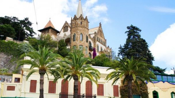 Дом Арнус в Барселоне