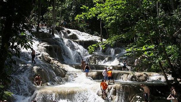 Водопады Даннс-Ривер в Очо Риос