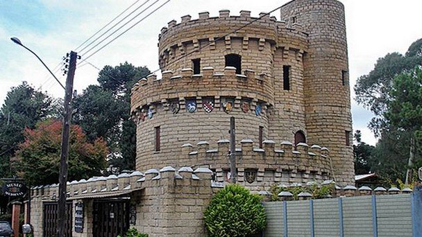 Замок-музей святого Георгия в Риу-Гранди-ду-Суле Замок-музей святого Георгия в Риу-Гранди-ду-Суле