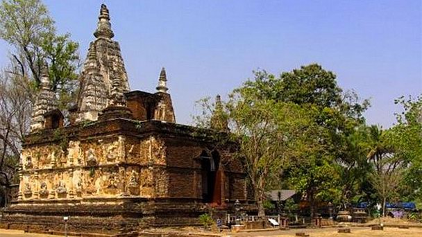 Храм Chet Yot в Чианг Маи