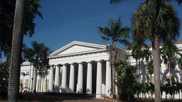 Музей изобразительных искусств и керамики на Яве