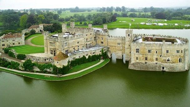 Замок Лидс в Англии