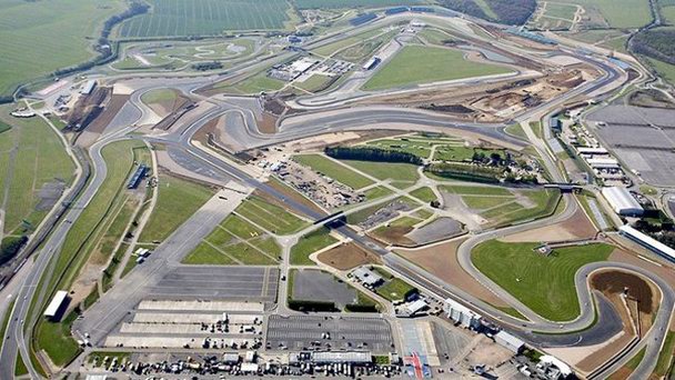 Автодром Сильверстоун в Англии