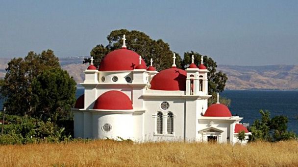 Церковь 12 апостолов в Галилее