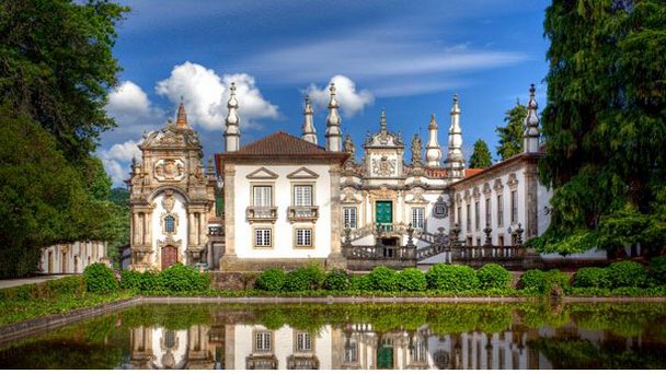 Дворец Матеуш в Вила Реал