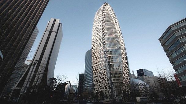 Башня-кокон в Токио