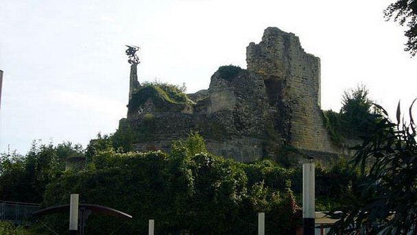 Замок Валкенбург