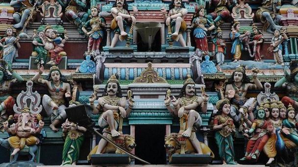 Храмы Старый и Новый Катиресан в Коломбо